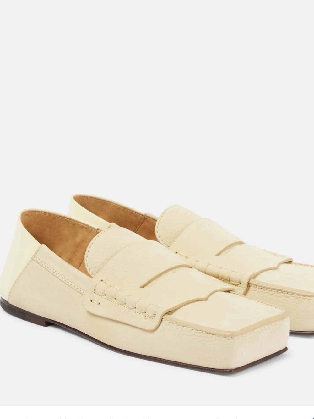 JACQUEMUS Yellow La Casa 'Les Loafers Carré' Loafers
by Jacquemus